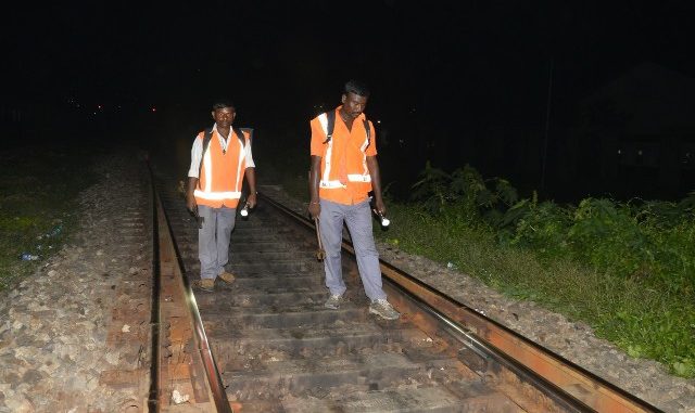 1606245129913_Track patrolling