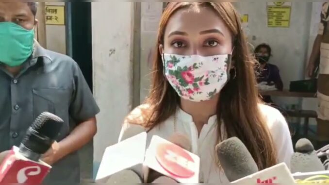 জলপাইগুড়িতে ভোট দিলেন অভিনেত্রী মিমি চক্রবর্তী - youtube